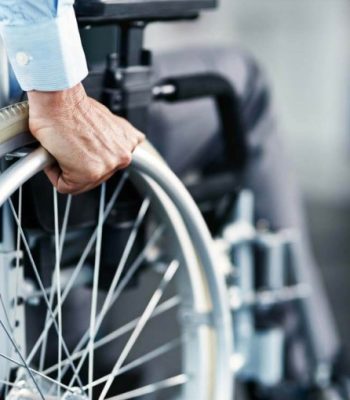 senior-man-using-a-wheelchair-825x510